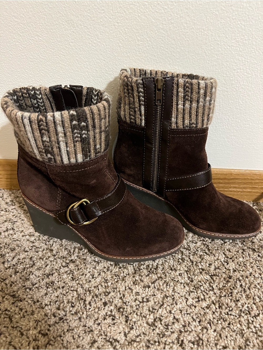 Naturalizer Wedge Boots Womens Size 8 Brown Suede Wool buckle